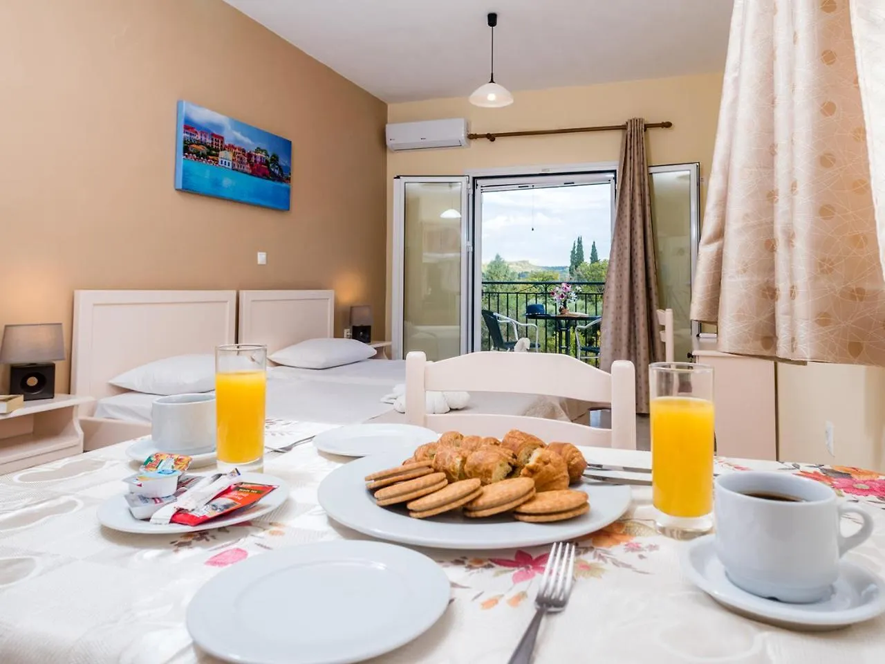 Dallas Hotel Svoronata